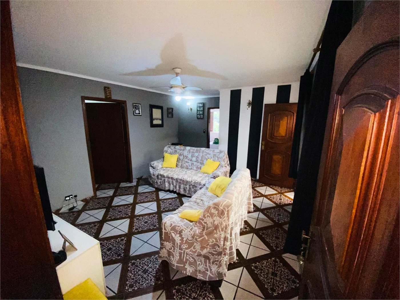 Sobrado à venda com 8 quartos em Jardim São Jorge (raposo Tavares), São Paulo, SP