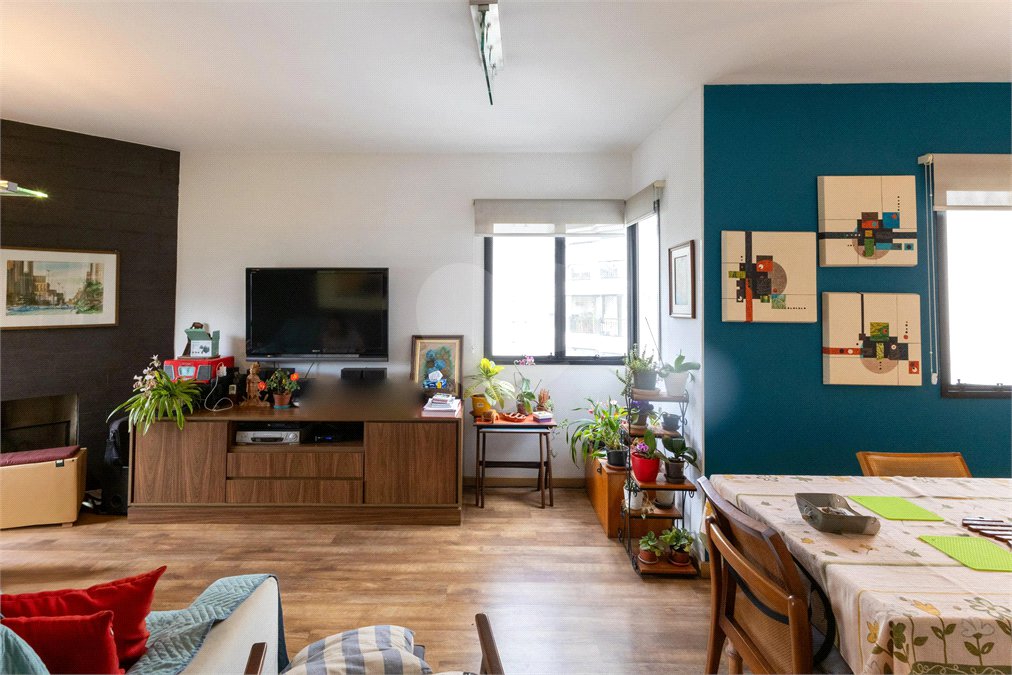 Apartamento à venda com 3 quartos, sendo 2 suítes, em Cidade Monções, São Paulo, SP