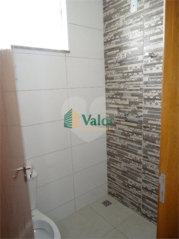 Casa no Condomínio Quebec, com 4 dormitórios, sendo 1 suíte.