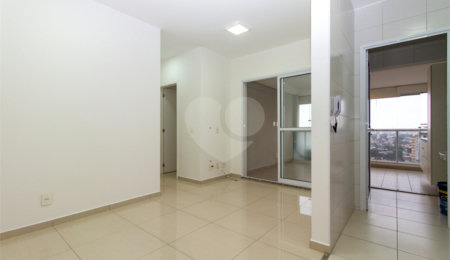 Apartamento à venda ou para alugar com 2 quartos, sendo 1 suíte, em Campo Belo, São Paulo, SP