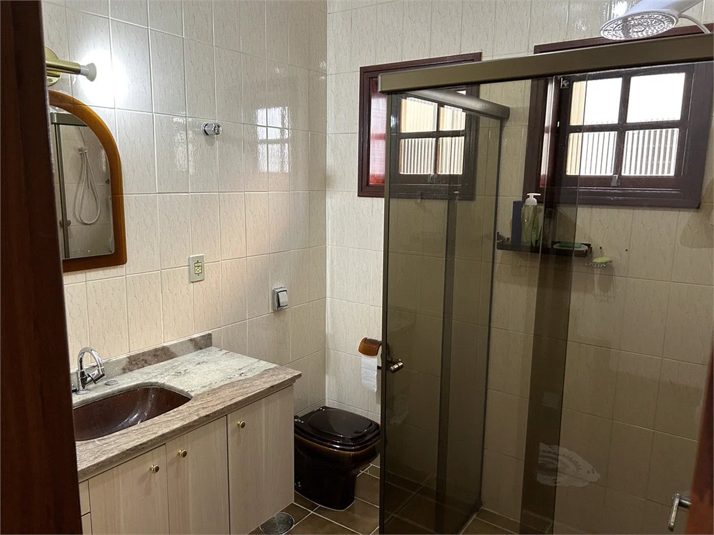 Sobrado à venda com 3 quartos, sendo 1 suíte, em Jardim das Vertentes, São Paulo, SP