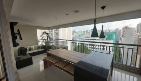 Apartamento à venda com 4 quartos, sendo 3 suítes, em Água Branca, São Paulo, SP