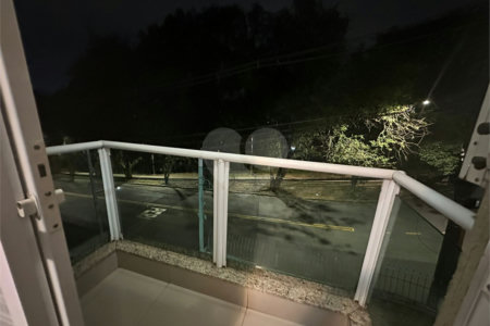 Casa à venda ou para alugar com 3 quartos, sendo 1 suíte,  em Jardim Vivan, São Paulo, SP