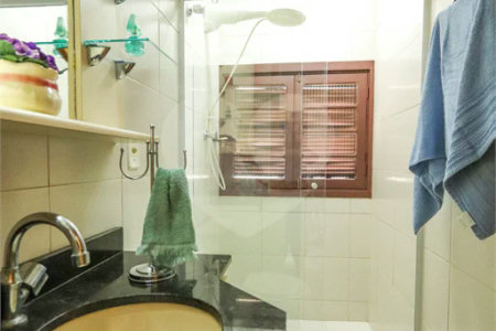 Casa à venda com 4 quartos, sendo 1 suíte, em Jardim Franca, São Paulo, SP