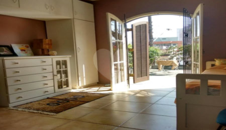 Casa à venda com 4 suítes em Vila Sônia, São Paulo, SP