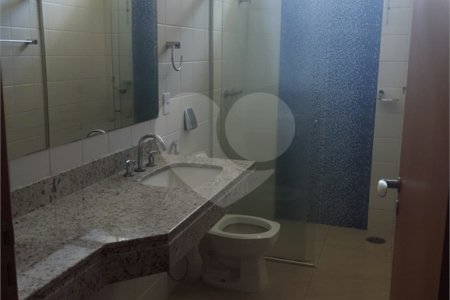 Sobrado à venda com 4 quartos, sendo 3 suítes, em Altos do Jaraguá, Araraquara, SP