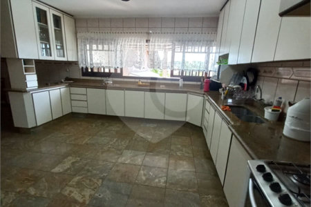 Casa à venda com 4 suítes no condomínio Aruã, Mogi das Cruzes - SP