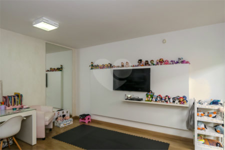 Casa Térrea à venda com 5 suítes em Alto da Boa Vista, São Paulo, SP