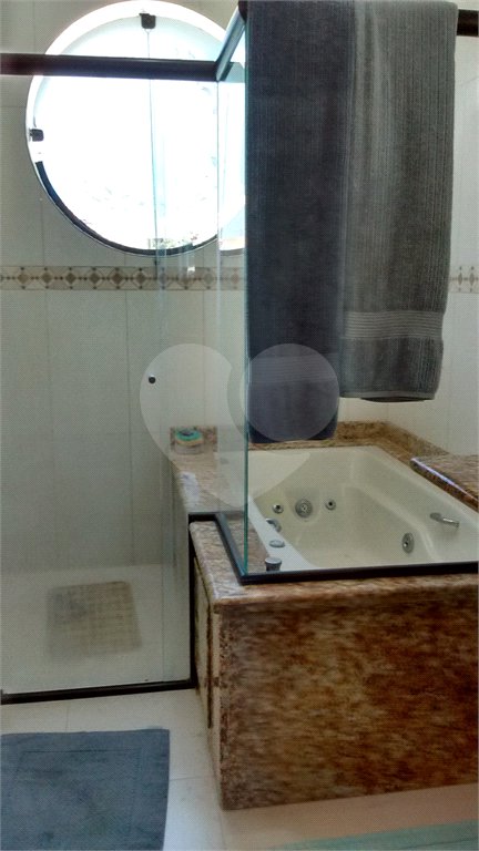 Casa à venda com 5 quartos, sendo 2 suítes, em Horto Florestal, São Paulo, SP