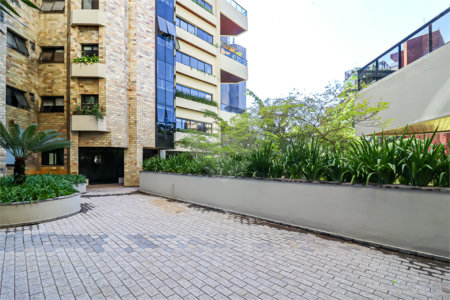 Apartamento à venda ou para alugar com 4 suítes em Jardim Vitória Régia, São Paulo, SP