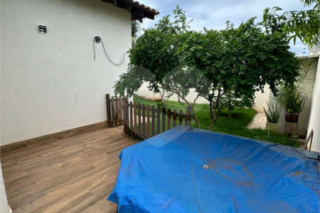Casa à venda com 3 quartos, sendo 1 suíte, em Jardim Santa Marta, Cuiabá, MT