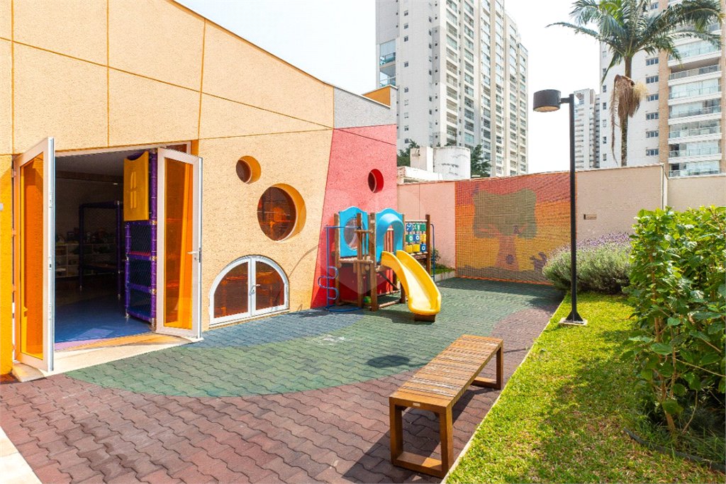 Apartamento à venda com 3 suítes em Brooklin, São Paulo, SP
