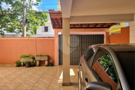 Casa de Vila à venda com 3 suítes em Jardim Prudência, São Paulo, SP