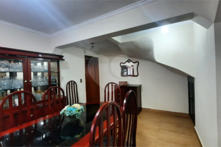 Casa à venda com 3 quartos, sendo 2 suítes, em Santo Amaro, São Paulo, SP