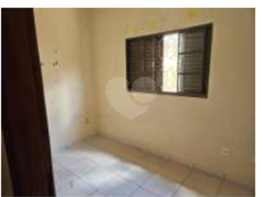 Casa à venda com 3 quartos em Residencial Azulville II, Matão, SP