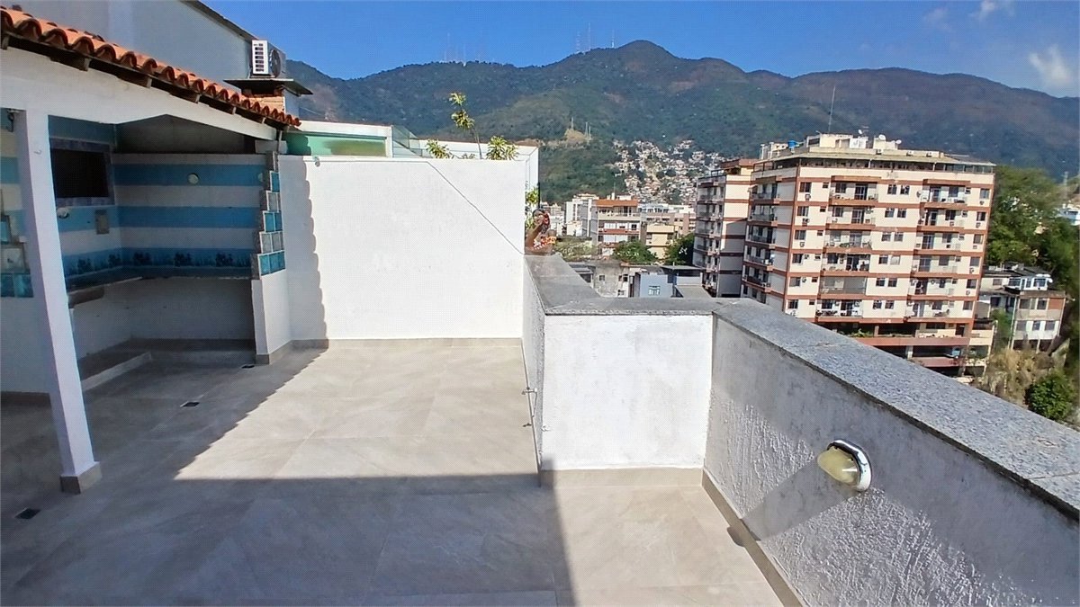 Cobertura à venda com 3 quartos, sendo 1 suíte, em Tijuca, Rio de Janeiro, RJ