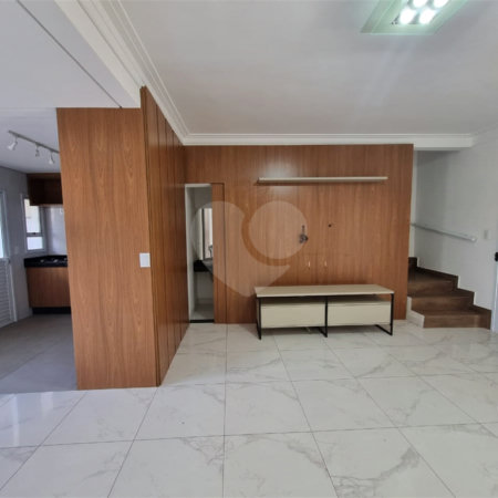 Casa à venda com 3 quartos, sendo 1 suíte, no condomínio Residencial Américo Figueiredo, Sorocaba - SP