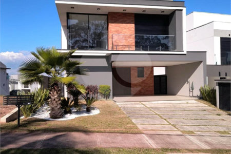 Casa à venda com 3 quartos, sendo 1 suíte, no condomínio Bella Città - Fazenda Rodeio, Mogi das Cruzes - SP