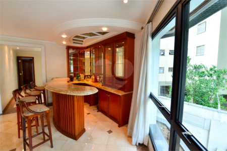 Apartamento à venda com 4 quartos, sendo 2 suítes, em Vila Monumento, São Paulo, SP