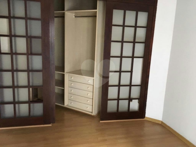 Apartamento à venda com 3 quartos, sendo 1 suíte,  em Santo Amaro, São Paulo, SP