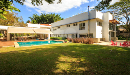Sobrado à venda com 5 suítes em Jardim Cordeiro, São Paulo, SP