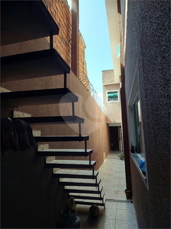 Sobrado à venda com 2 quartos, sendo 1 suíte, em Jardim Luciana, Itaquaquecetuba, SP