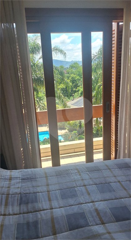 Casa à venda com 4 suítes no condomínio Osato, Atibaia - SP