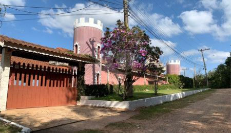 Casa à venda com 4 quartos, sendo 1 suíte,  em Loteamento Rancho Maringá II, Atibaia, SP