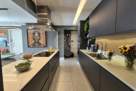 Apartamento à venda com 3 suítes em Vila Mascote, São Paulo, SP