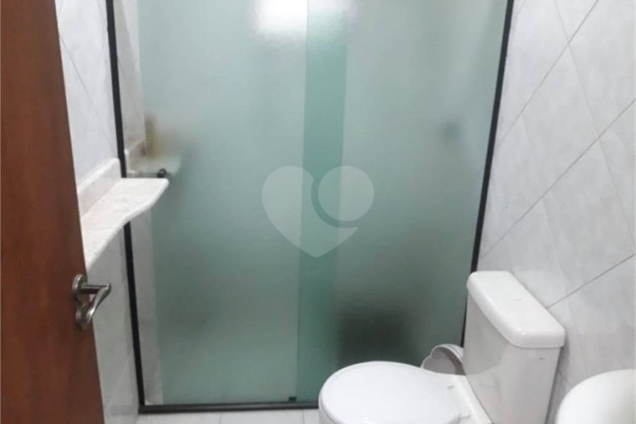 Sobrado à venda com 6 quartos, sendo 2 suítes, em Horto Florestal, São Paulo, SP