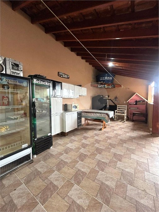 Sobrado à venda com 3 quartos, sendo 1 suíte,  em Jardim Regina, Indaiatuba, SP