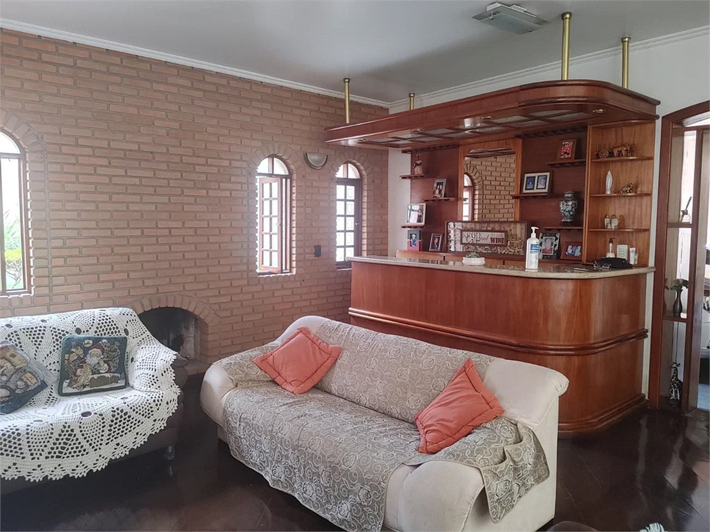 Casa à venda com 4 quartos, sendo 2 suítes, em Parque dos Príncipes, São Paulo, SP