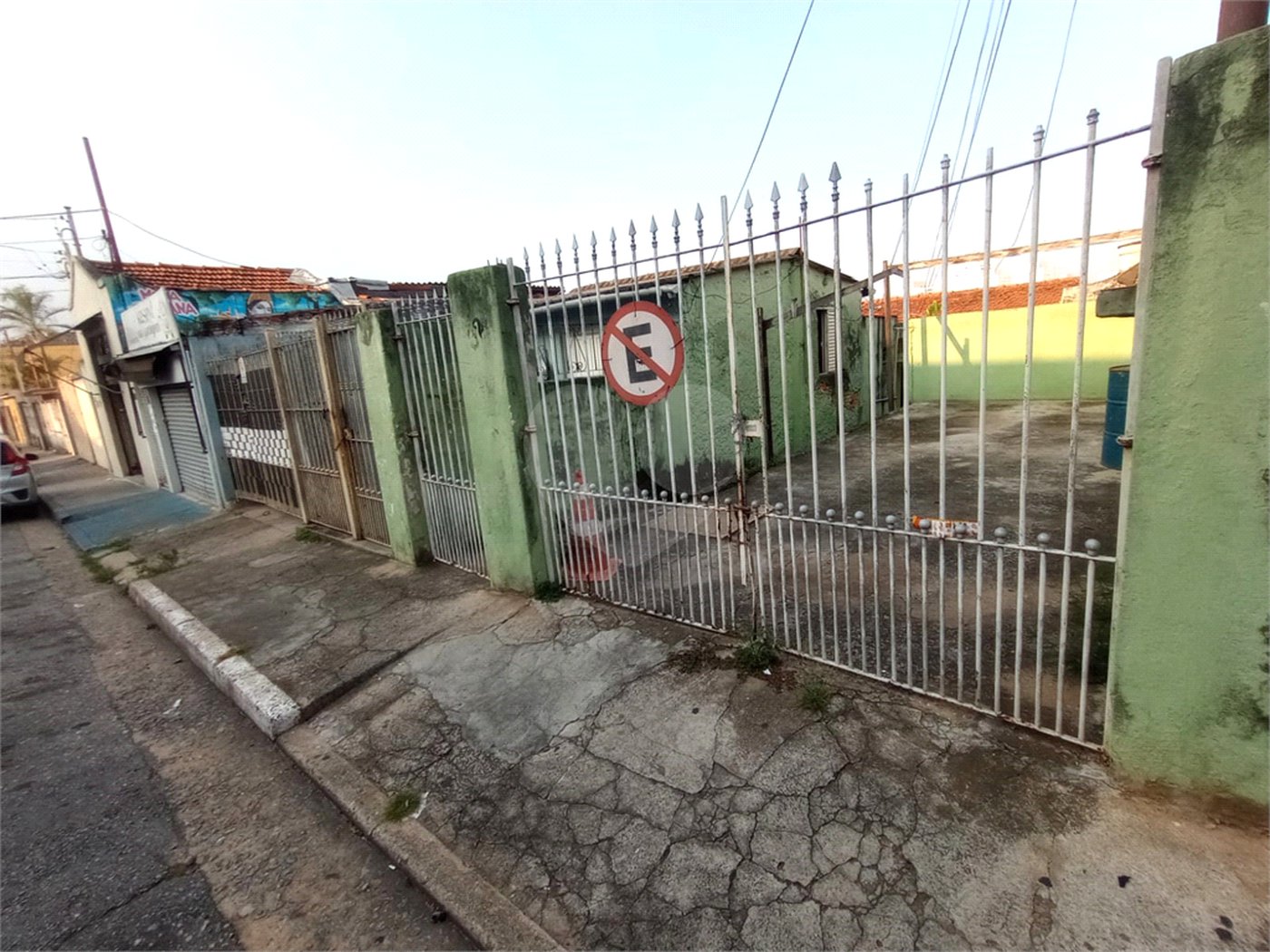 Terreno à venda com 2 quartos em Vila Paulo Silas, São Paulo, SP