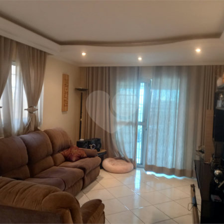 Sobrado à venda com 3 suítes em Vila Mazzei, São Paulo, SP