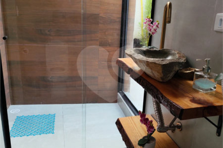Casa à venda com 3 quartos, sendo 1 suíte, no condomínio Caconde, São Bernardo do Campo - SP