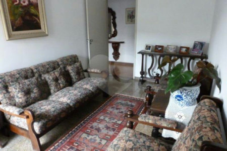 Casa Térrea à venda com 3 quartos, sendo 1 suíte, em Caxingui, São Paulo, SP