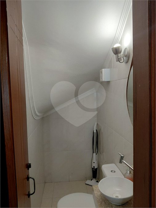 Casa à venda com 2 suítes no condomínio Residencial Guilhen, São Paulo - SP