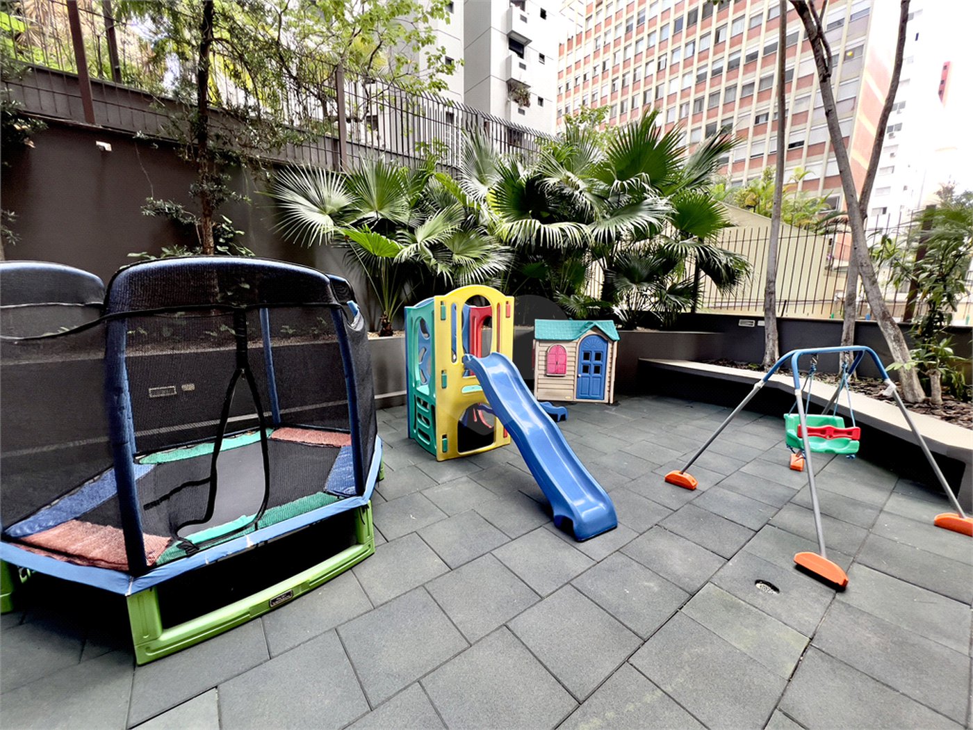 Apartamento à venda com 3 suítes em Itaim Bibi, São Paulo, SP