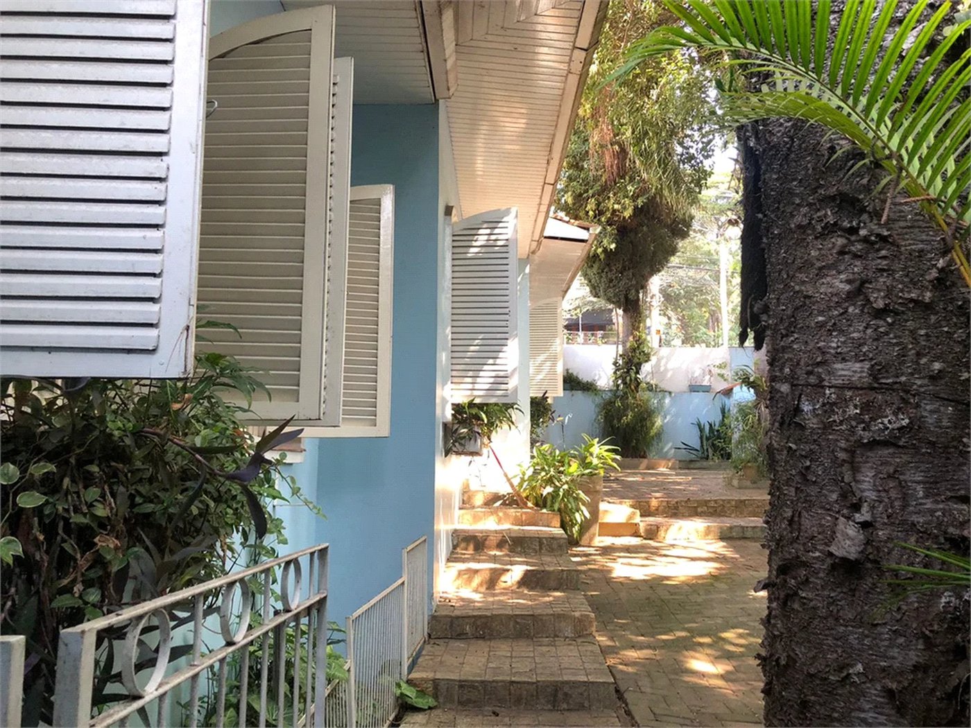 Casa Térrea à venda com 4 quartos, sendo 2 suítes,  em Jardim das Bandeiras, São Paulo, SP