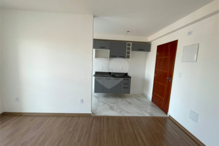 Apartamento à venda com 2 quartos, sendo 1 suíte,  em Parada Inglesa, São Paulo, SP