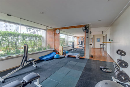 Apartamento à venda com 4 quartos, sendo 2 suítes, em Jardim Marajoara, São Paulo, SP