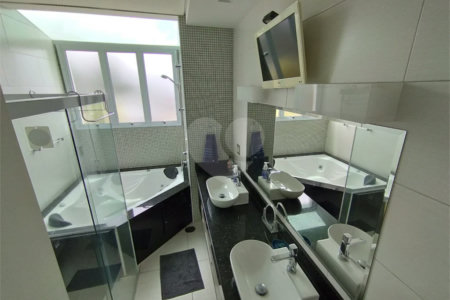 Casa à venda com 5 quartos, sendo 3 suítes, no condomínio Ibiaram 1, Itupeva - SP