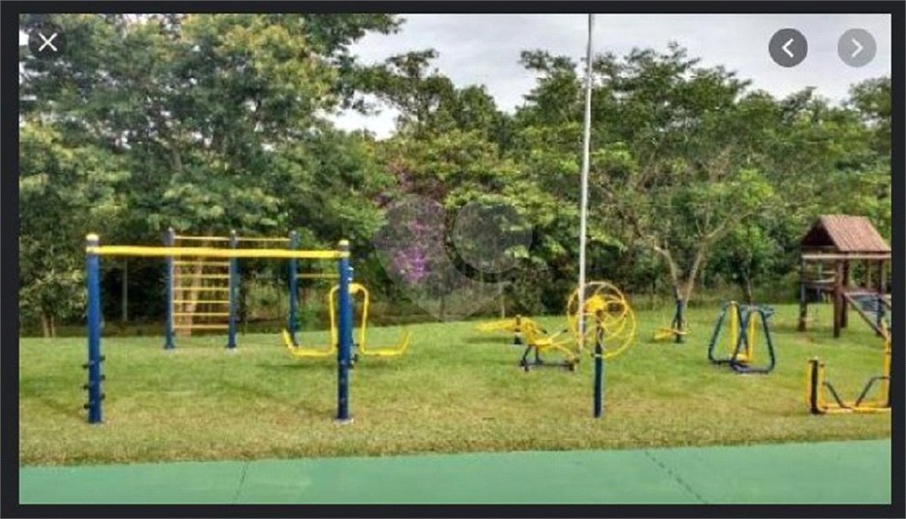 Casa à venda com 3 quartos, sendo 1 suíte, no condomínio Lago da Serra, Araçoiaba da Serra - SP
