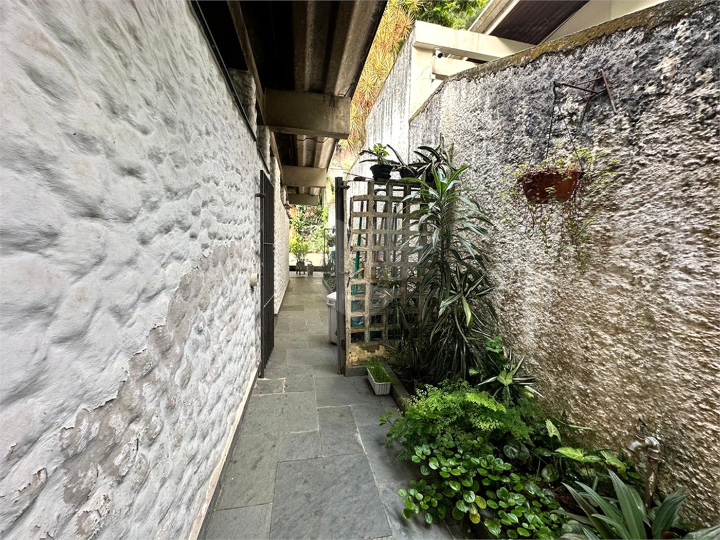 Casa à venda com 3 quartos, sendo 1 suíte, em Jardim Marajoara, São Paulo, SP