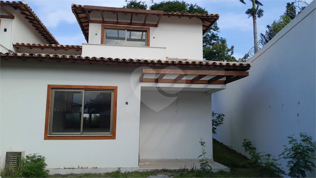 Casa à venda com 4 quartos, sendo 2 suítes, em Manguinhos, Armação dos Búzios, RJ