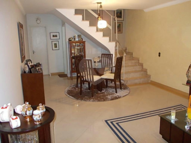 Sobrado à venda com 2 quartos em Santana, São Paulo, SP