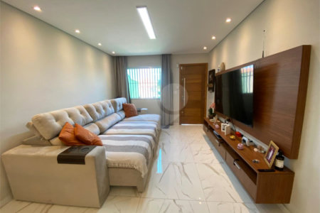 Sobrado à venda com 3 quartos, sendo 1 suíte,  em Vila Maria Alta, São Paulo, SP
