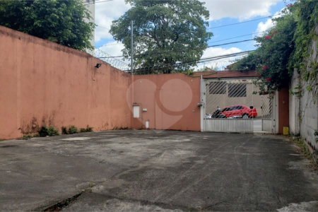 Sobrado à venda ou para alugar com 4 quartos em Brooklin Velho, São Paulo, SP