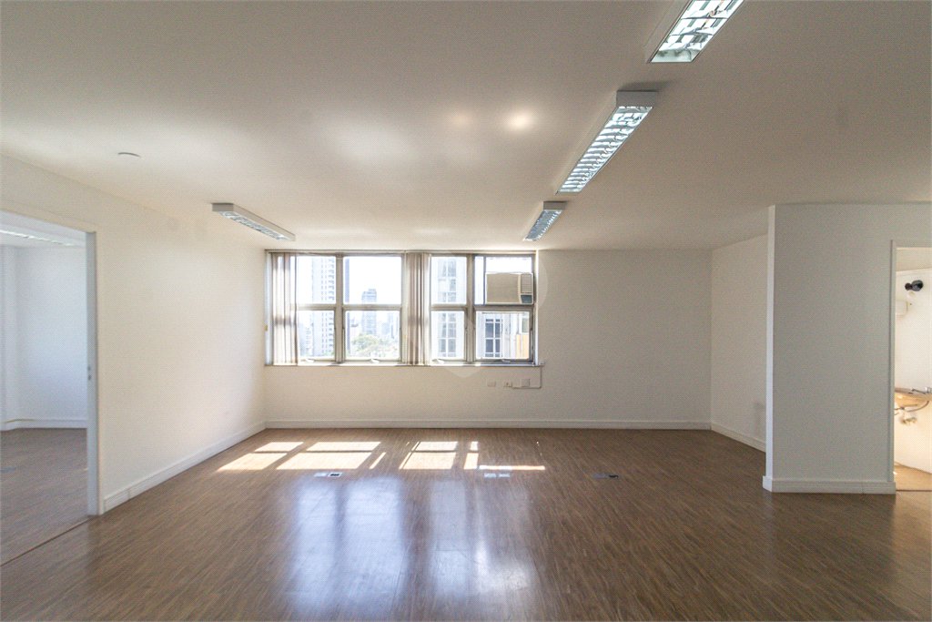 Sala à venda em Bela Vista, São Paulo, SP
