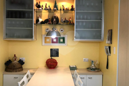 Apartamento à venda com 4 quartos, sendo 3 suítes, em Alto da Boa Vista, São Paulo, SP
